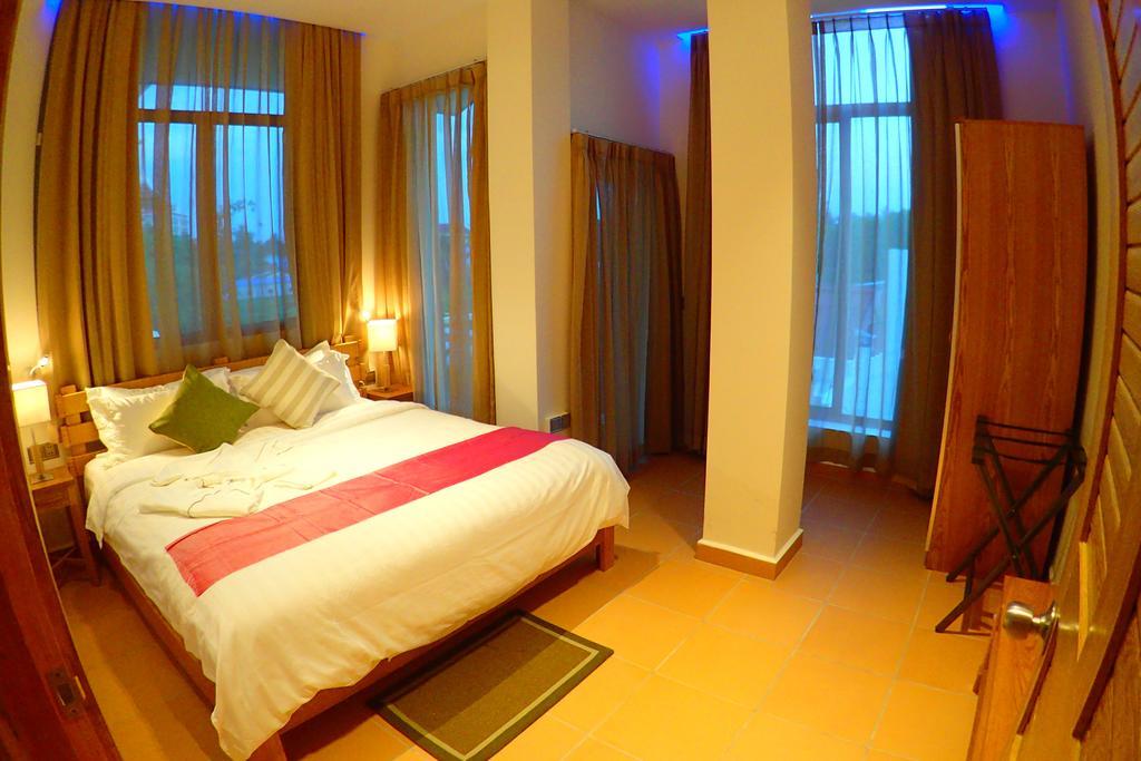 Deluxx Boutique Hotel Sihanoukville Rom bilde