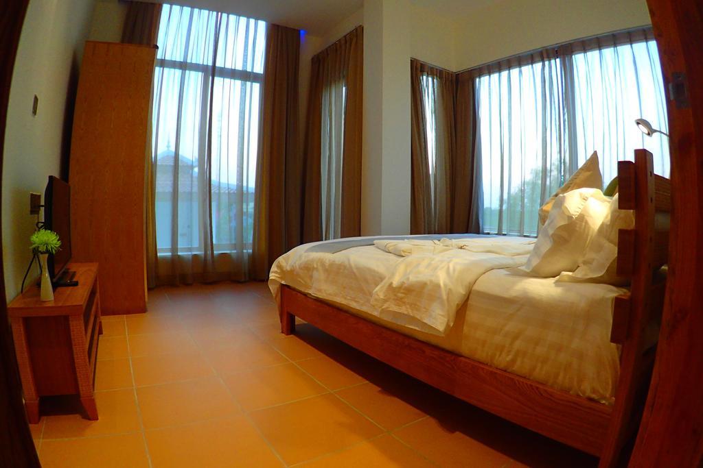 Deluxx Boutique Hotel Sihanoukville Rom bilde